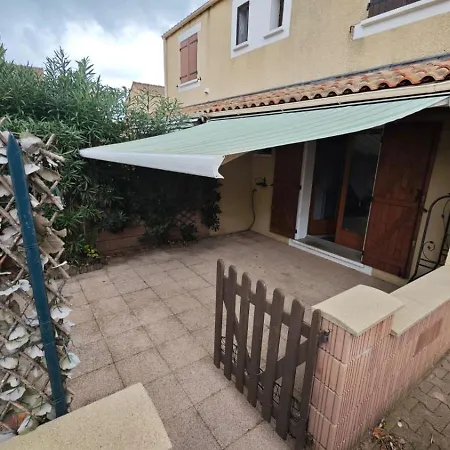 Dom wakacyjny Maison Dolce A 900m De La De Vias